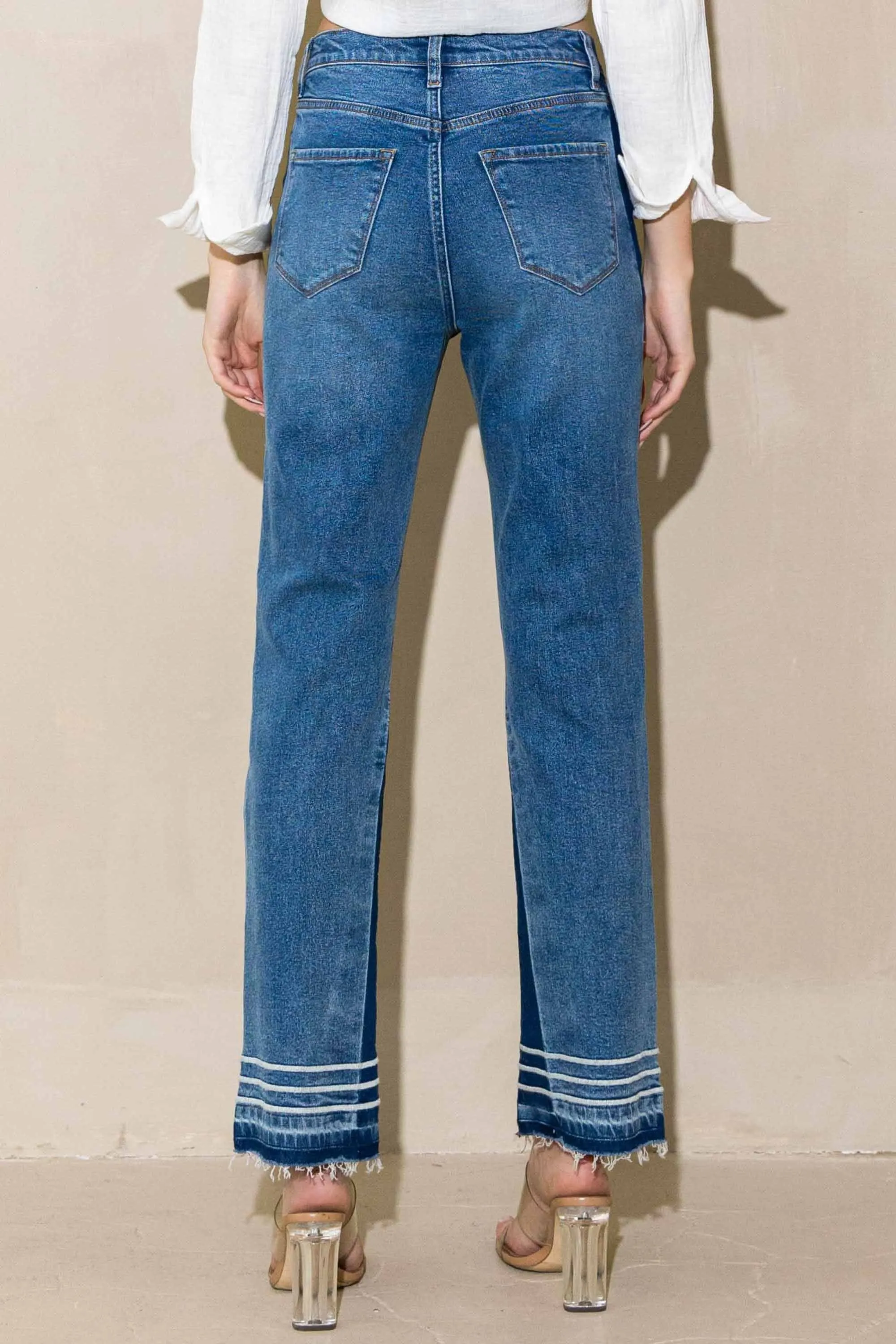 Ana Straight Jeans